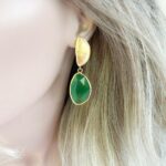 Groene-lange-cats-eye-oorbellen-pop