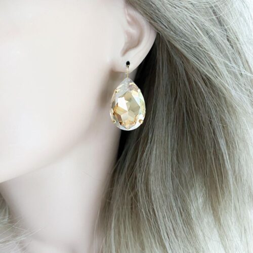 Golden-shadow-Swarovski-drops-oorbellen-pop